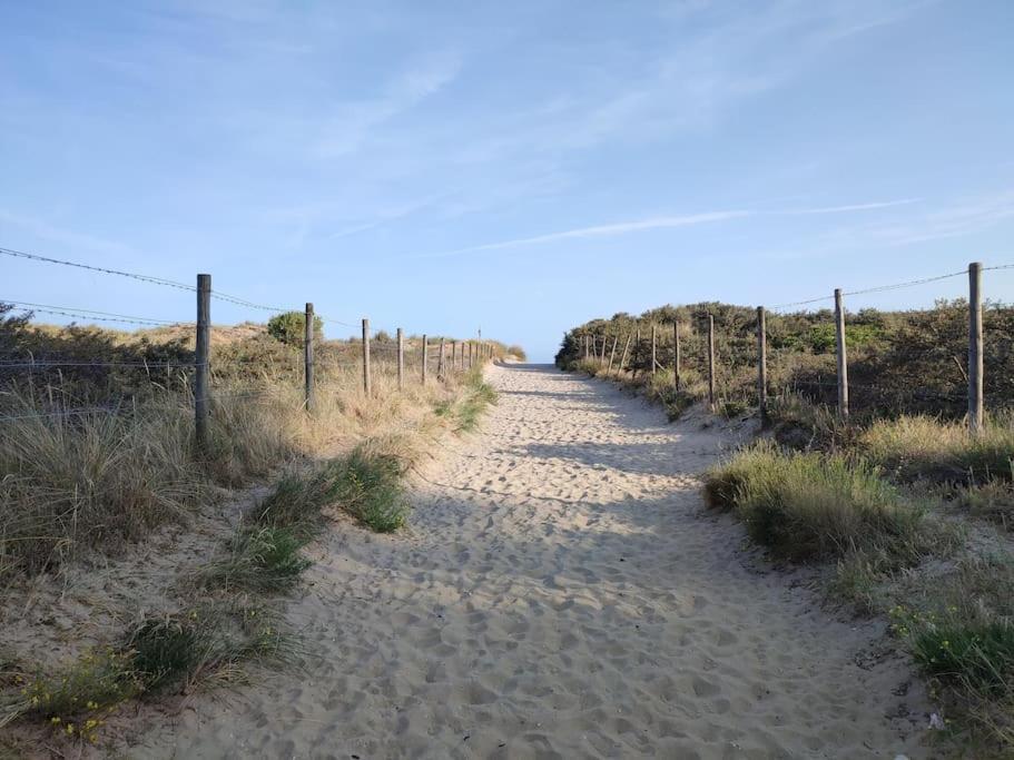 4-Persoons Appartement Met Een Mooi Uitzicht De Panne Dış mekan fotoğraf